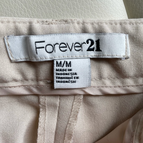 Mid-Rise Khaki Shorts - Picture 3 of 3